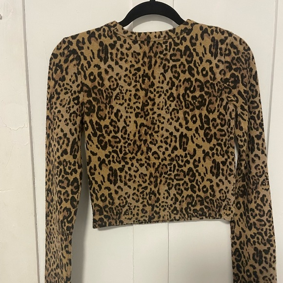 Long sleeve cheetah Zara top - Picture 2 of 3